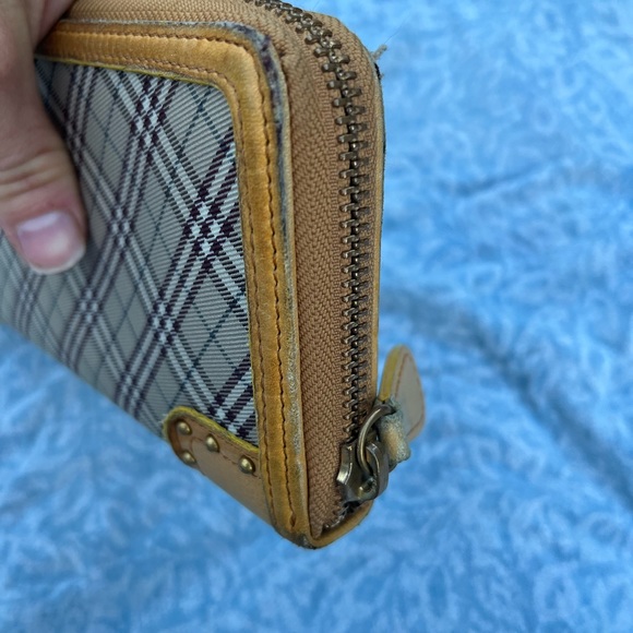 Burberry wallet - Picture 5 of 8